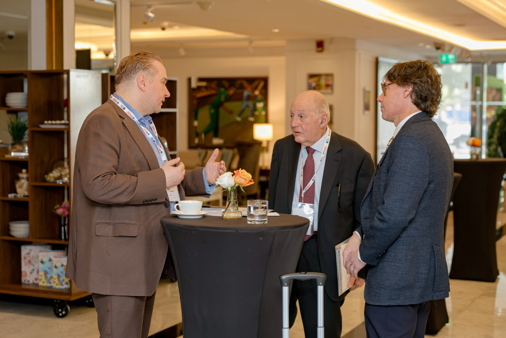 MEET-EXPERTS-1